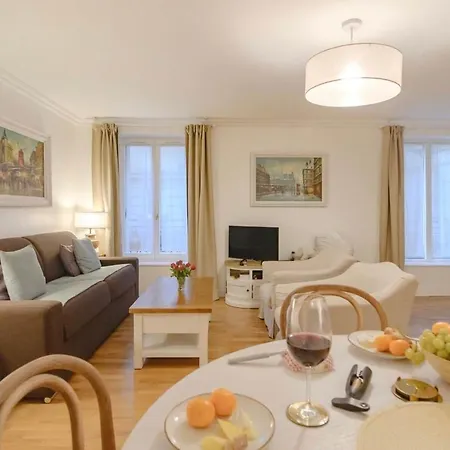 Le Regal Elysees * Parigi